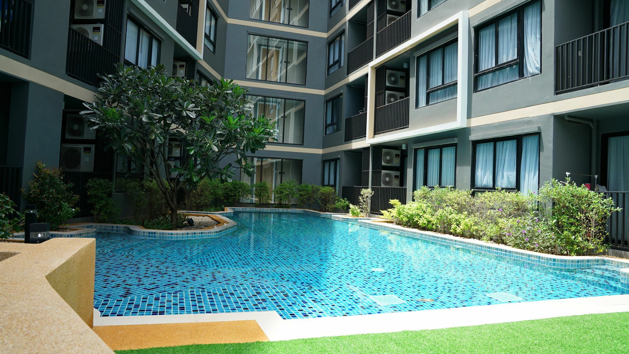 Apartamento Urban Attitude Pattaya Exterior foto